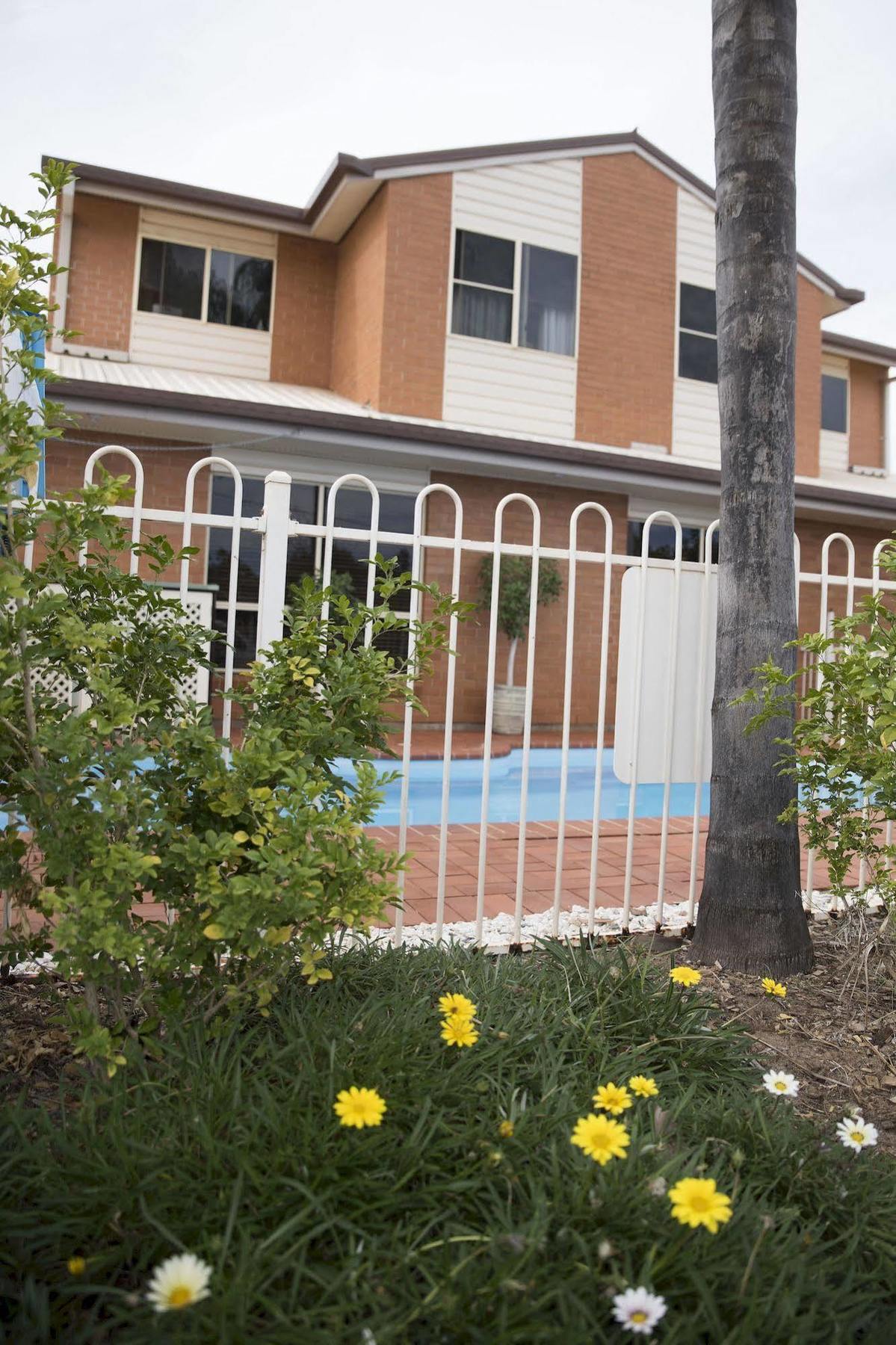 Charleville Motel Luaran gambar